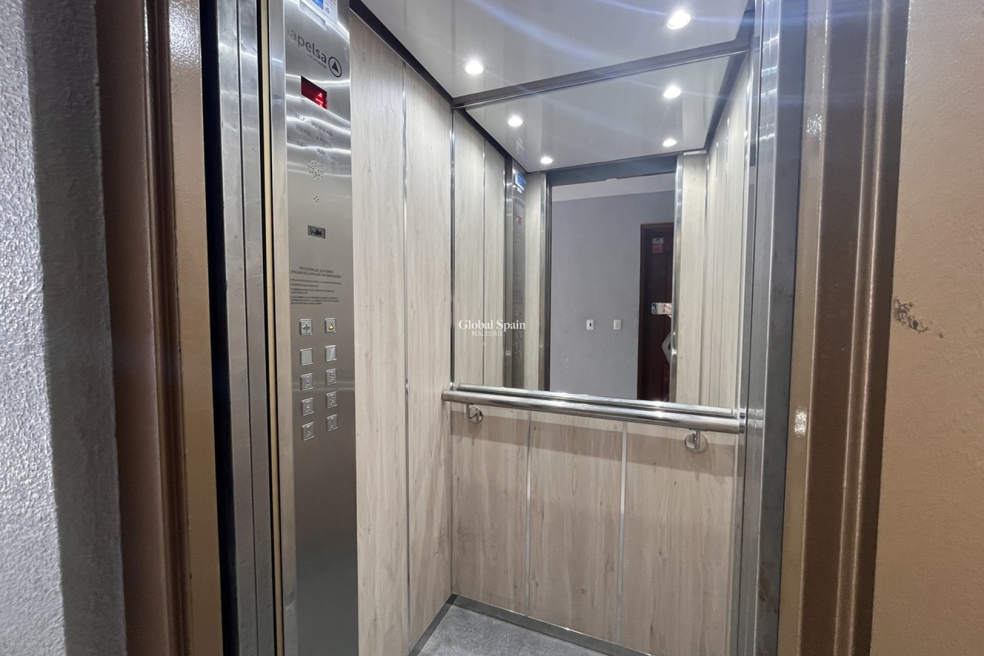 Revente - APPARTEMENT -
TORREVIEJA - Costa Blanca