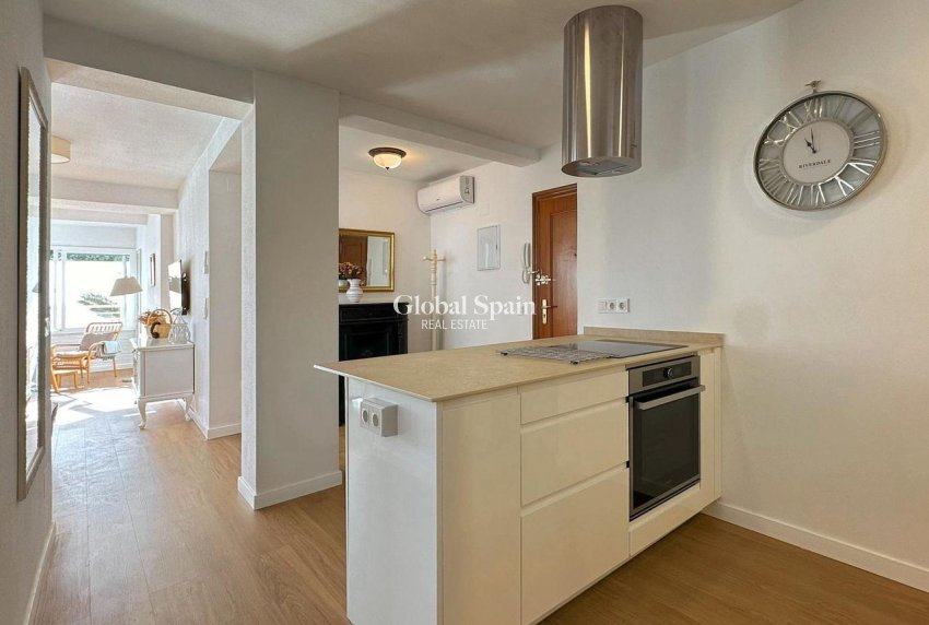 Revente - APPARTEMENT -
TORREVIEJA - Costa Blanca