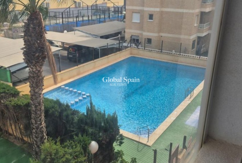 Revente - APPARTEMENT -
TORREVIEJA - Costa Blanca