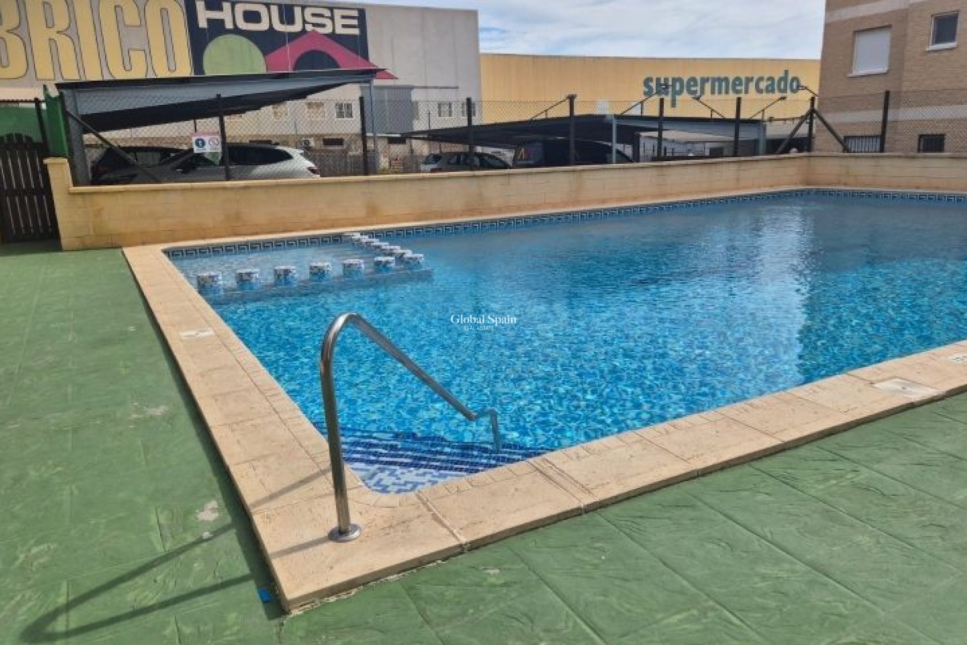 Revente - APPARTEMENT -
TORREVIEJA - Costa Blanca