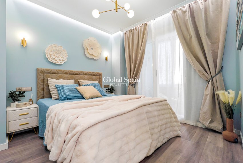 Revente - APPARTEMENT -
TORREVIEJA - Costa Blanca