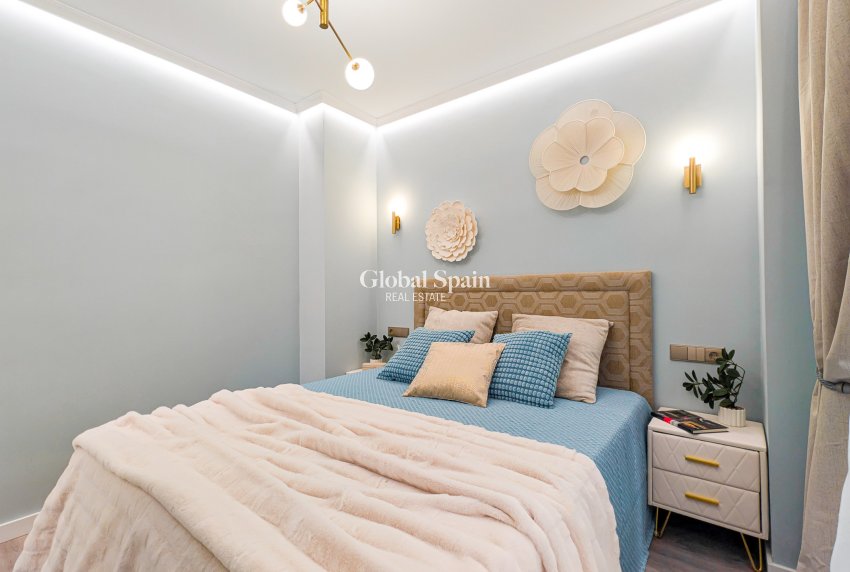 Revente - APPARTEMENT -
TORREVIEJA - Costa Blanca