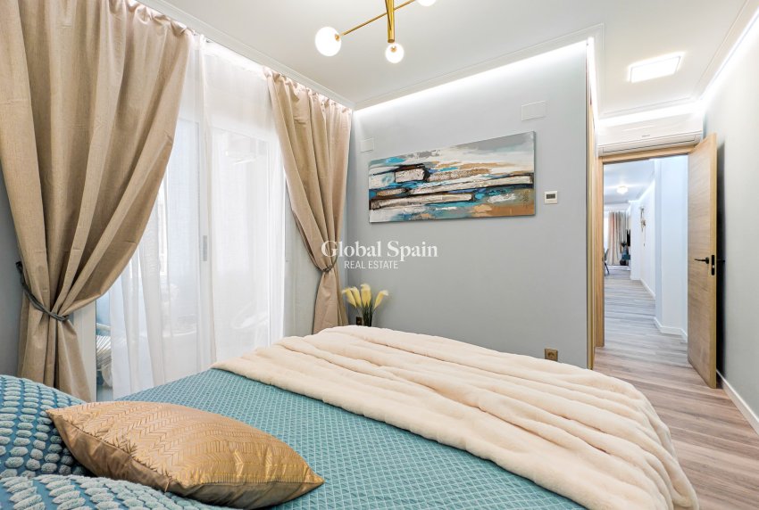 Revente - APPARTEMENT -
TORREVIEJA - Costa Blanca