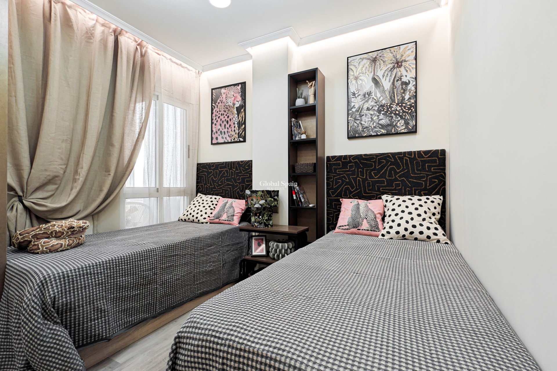 Revente - APPARTEMENT -
TORREVIEJA - Costa Blanca