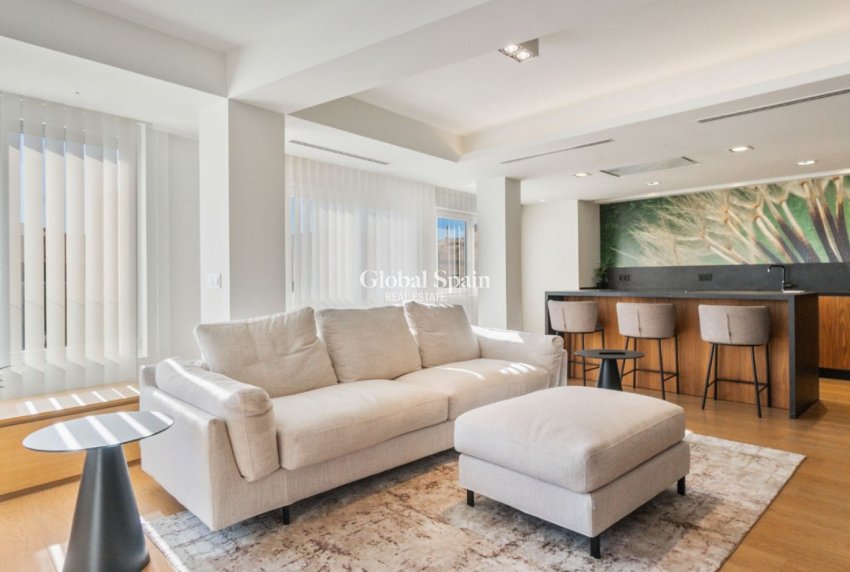 Revente - APPARTEMENT -
TORREVIEJA - Costa Blanca