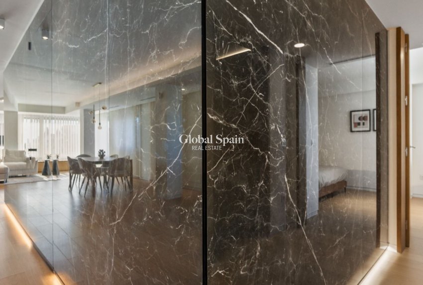 Revente - APPARTEMENT -
TORREVIEJA - Costa Blanca