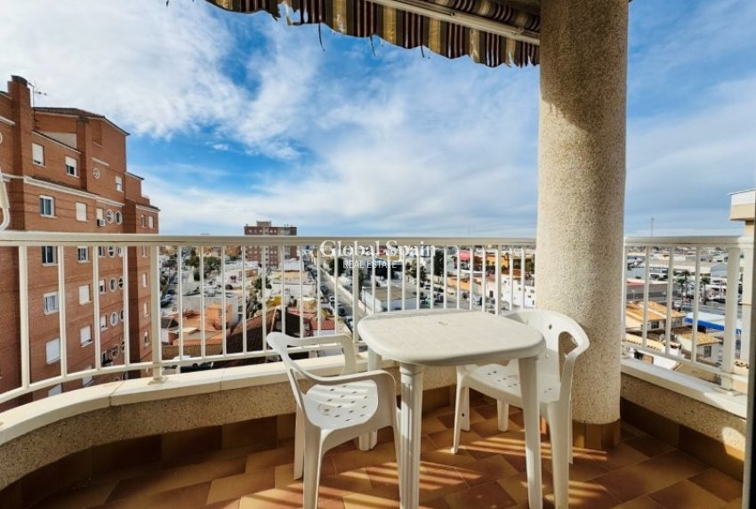 Revente - APPARTEMENT -
TORREVIEJA - Costa Blanca