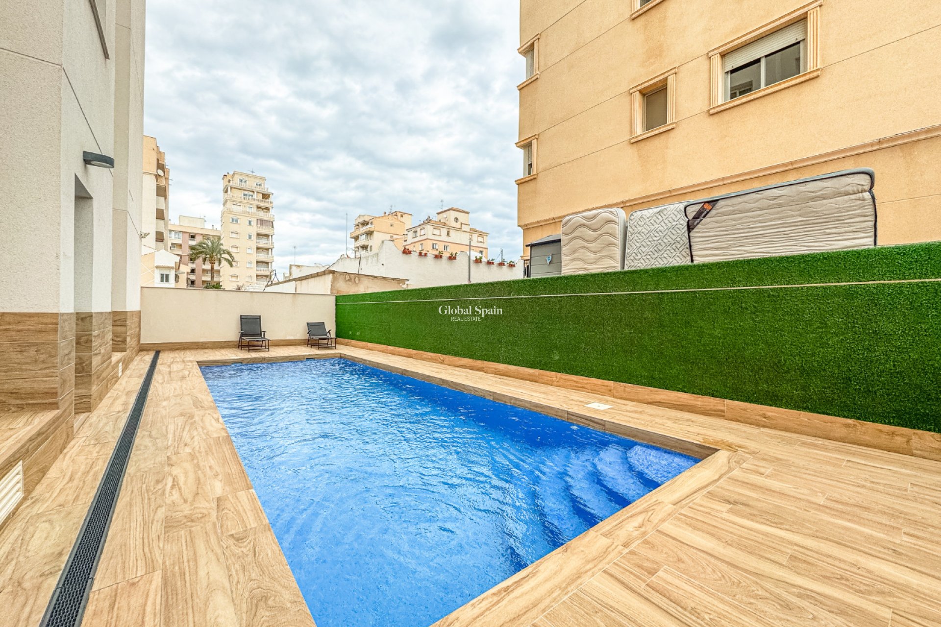 Revente - APPARTEMENT -
TORREVIEJA - Costa Blanca