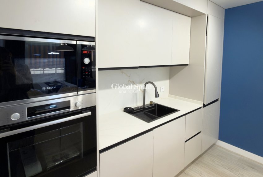 Revente - APPARTEMENT -
TORREVIEJA - Costa Blanca