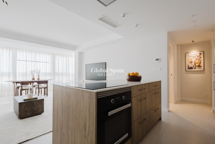 Revente - APPARTEMENT -
TORREVIEJA - Costa Blanca