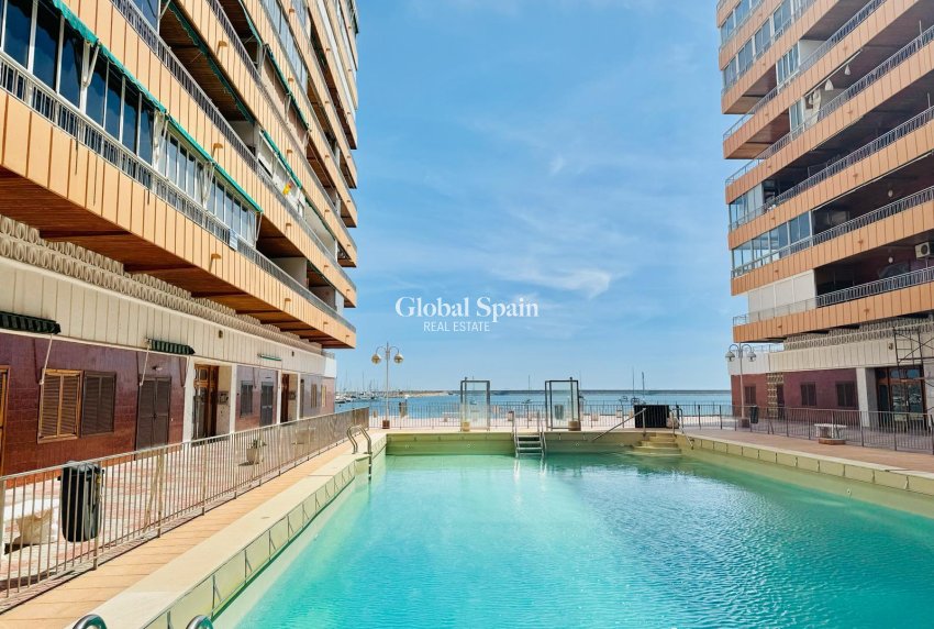 Revente - APPARTEMENT -
TORREVIEJA - Costa Blanca