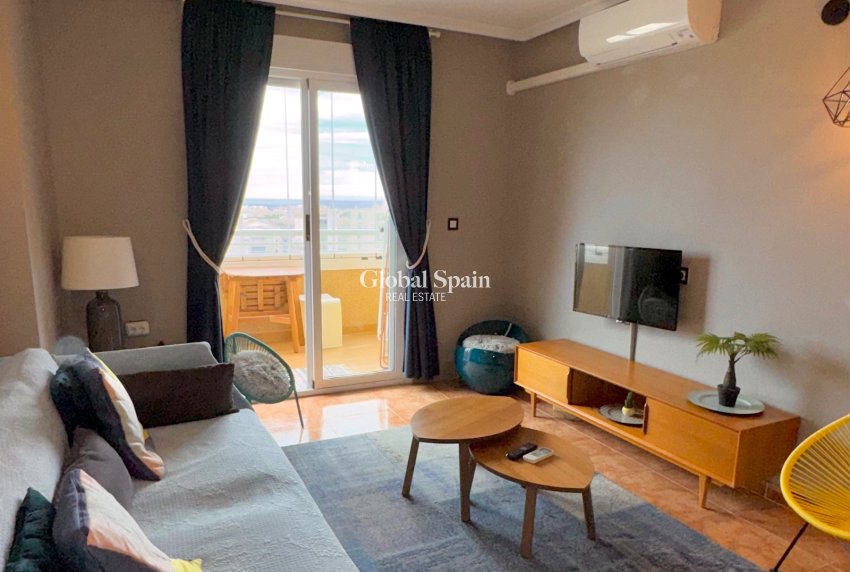 Revente - APPARTEMENT -
TORREVIEJA - Costa Blanca