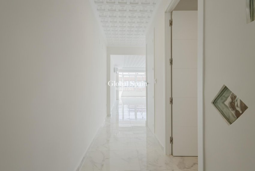 Revente - APPARTEMENT -
TORREVIEJA - Costa Blanca