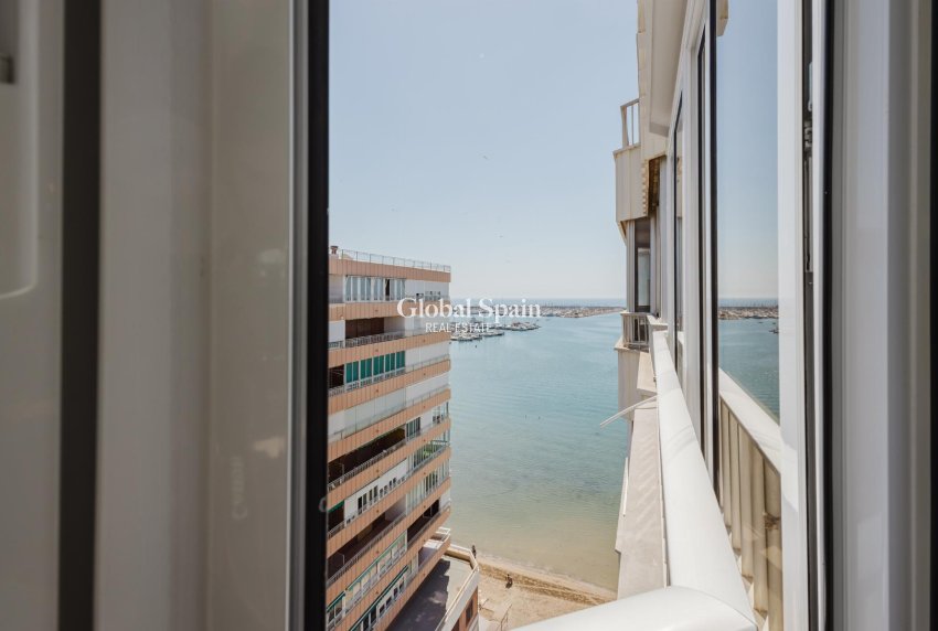 Revente - APPARTEMENT -
TORREVIEJA - Costa Blanca