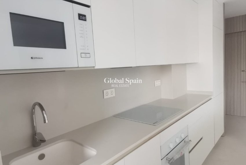Revente - APPARTEMENT -
TORREVIEJA - Costa Blanca