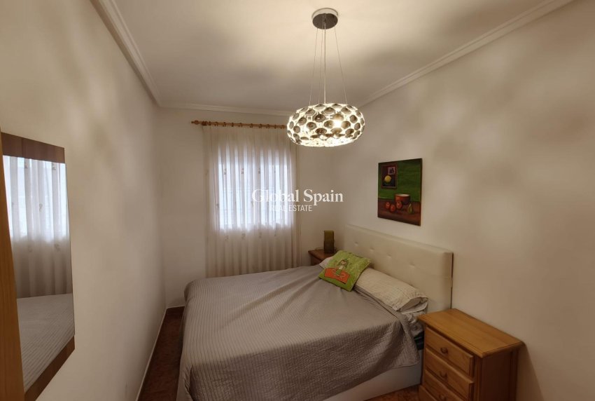 Revente - APPARTEMENT -
TORREVIEJA - Costa Blanca
