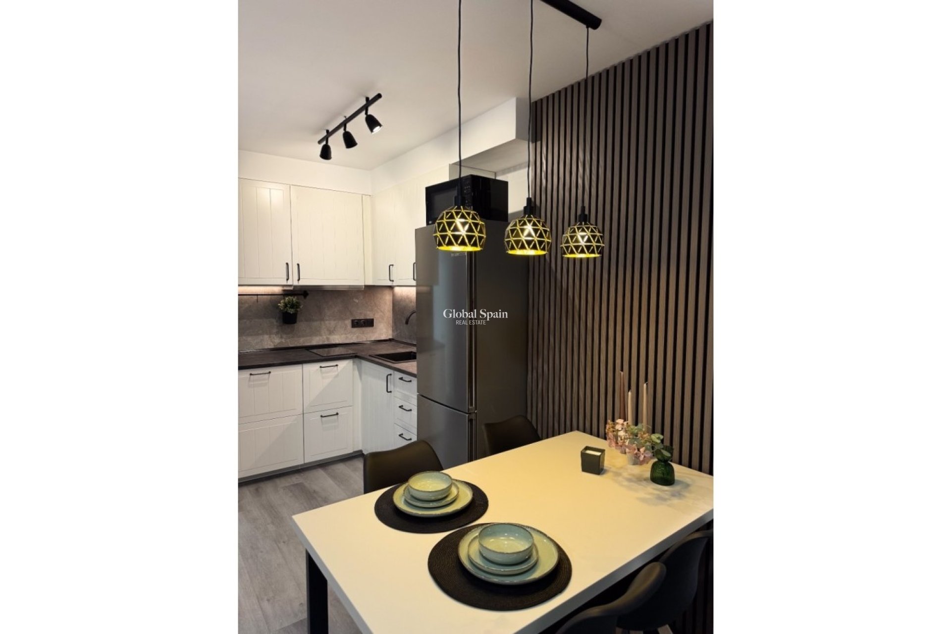 Revente - APPARTEMENT -
TORREVIEJA - Costa Blanca