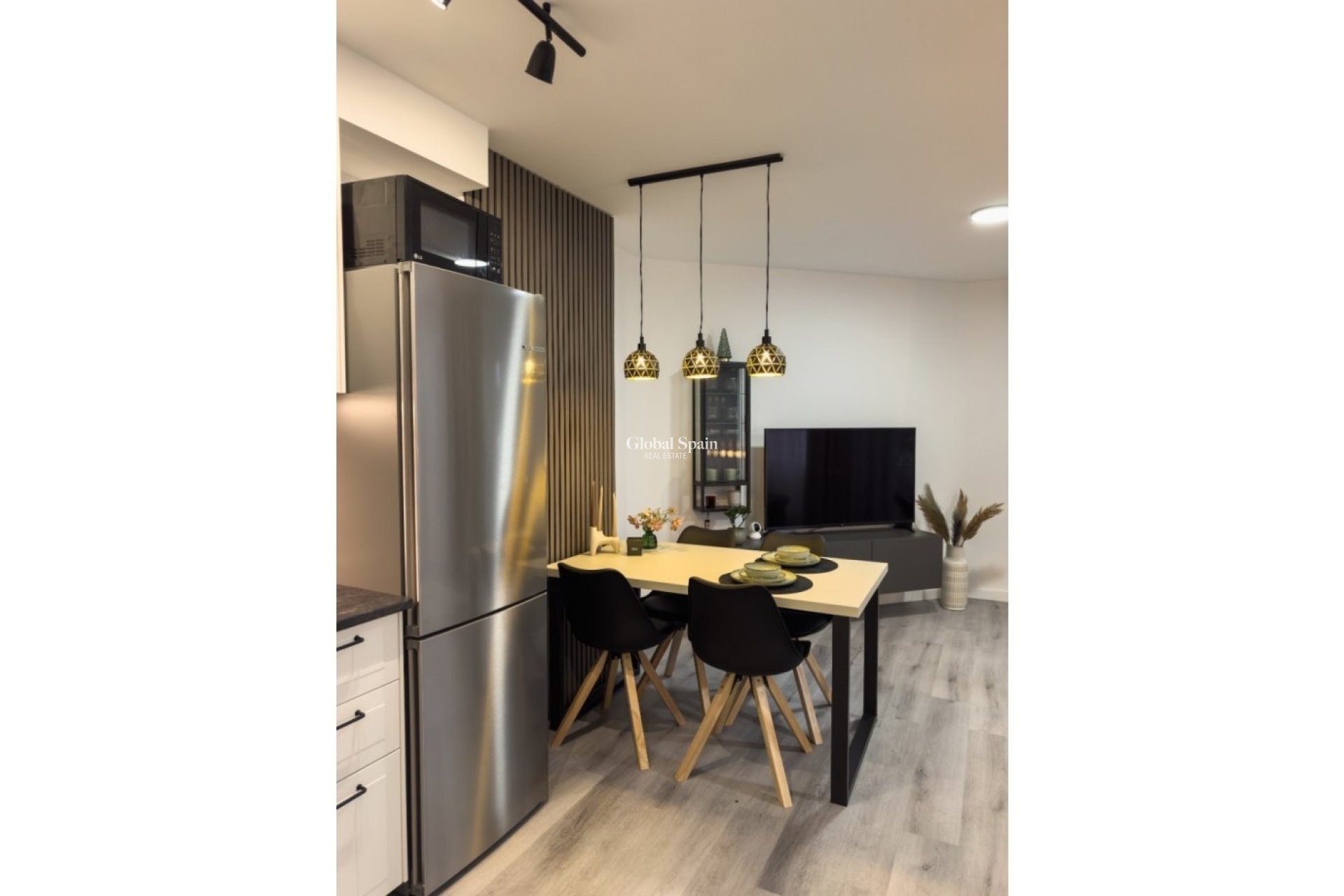 Revente - APPARTEMENT -
TORREVIEJA - Costa Blanca