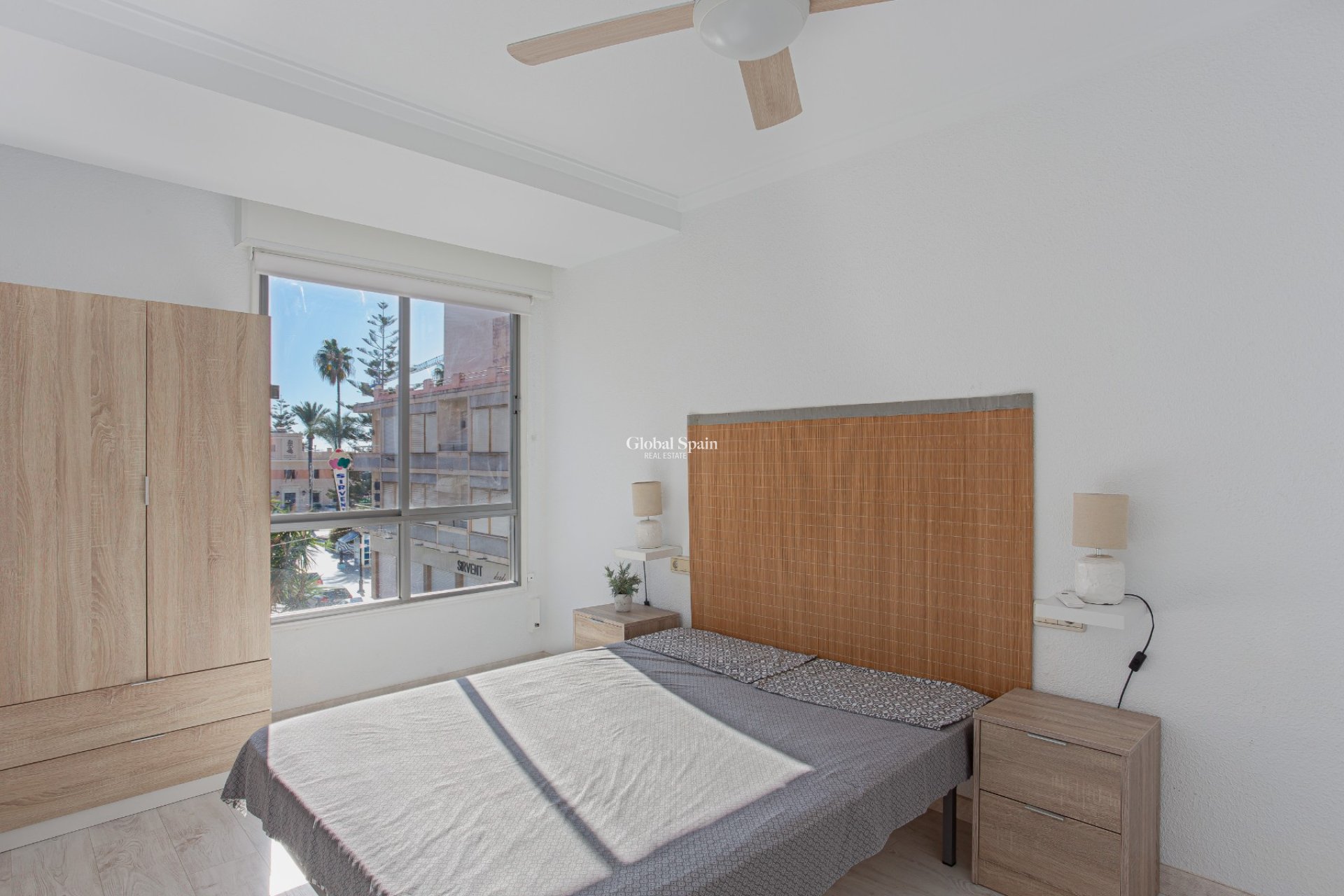 Revente - APPARTEMENT -
TORREVIEJA - Costa Blanca