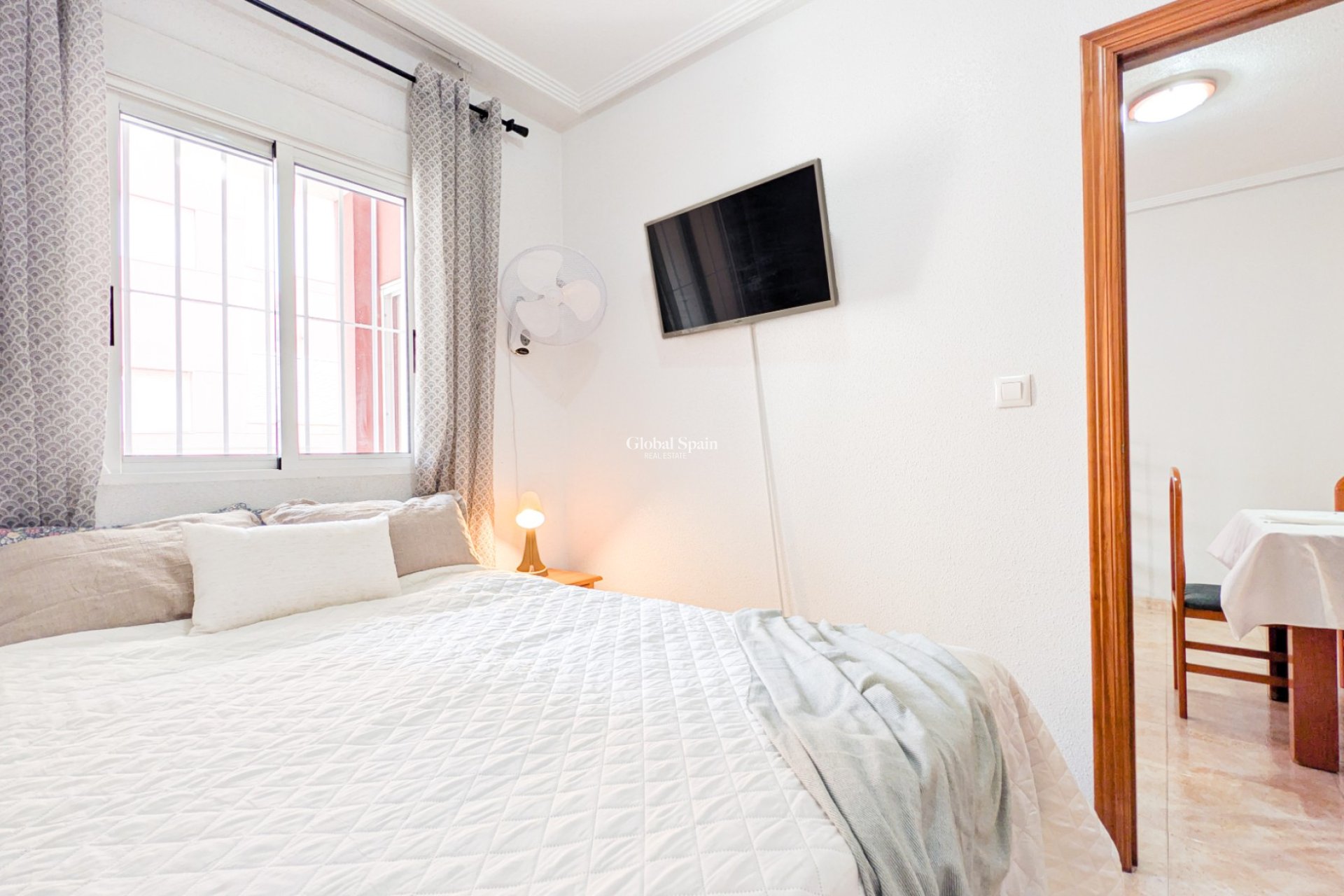 Revente - APPARTEMENT -
TORREVIEJA - Costa Blanca