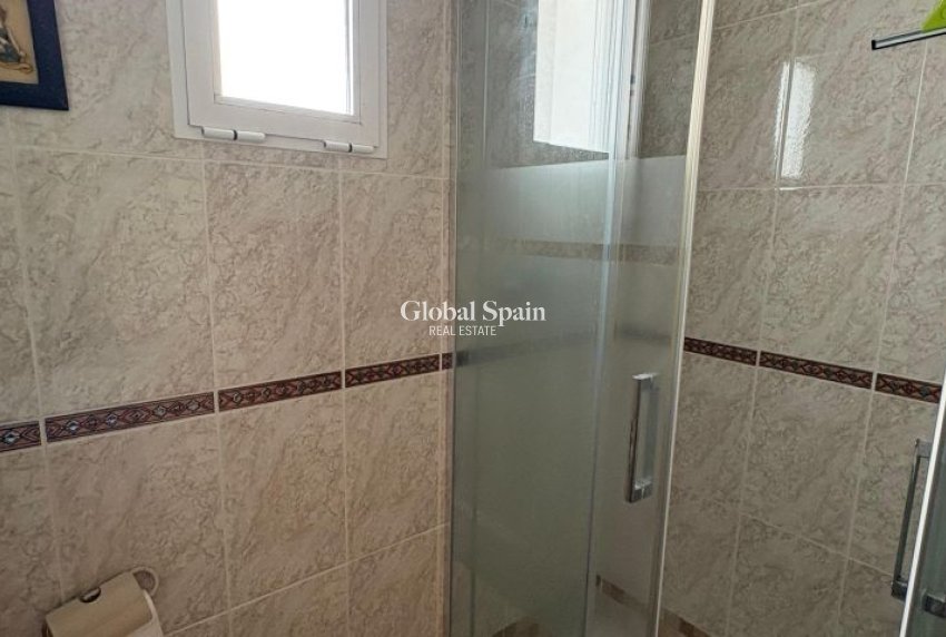 Revente - APPARTEMENT -
TORREVIEJA - Costa Blanca