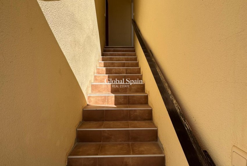 Revente - APPARTEMENT -
TORREVIEJA - Costa Blanca