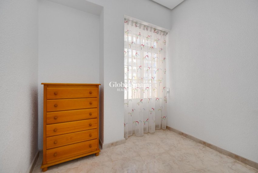 Revente - APPARTEMENT -
TORREVIEJA - Costa Blanca