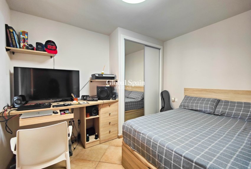 Revente - APPARTEMENT -
TORREVIEJA - Costa Blanca