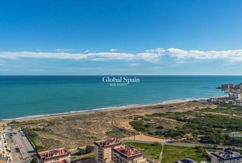 Revente - APPARTEMENT -
TORREVIEJA - Costa Blanca