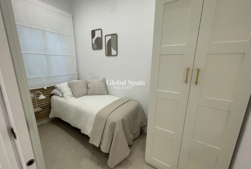 Revente - APPARTEMENT -
TORREVIEJA - Costa Blanca