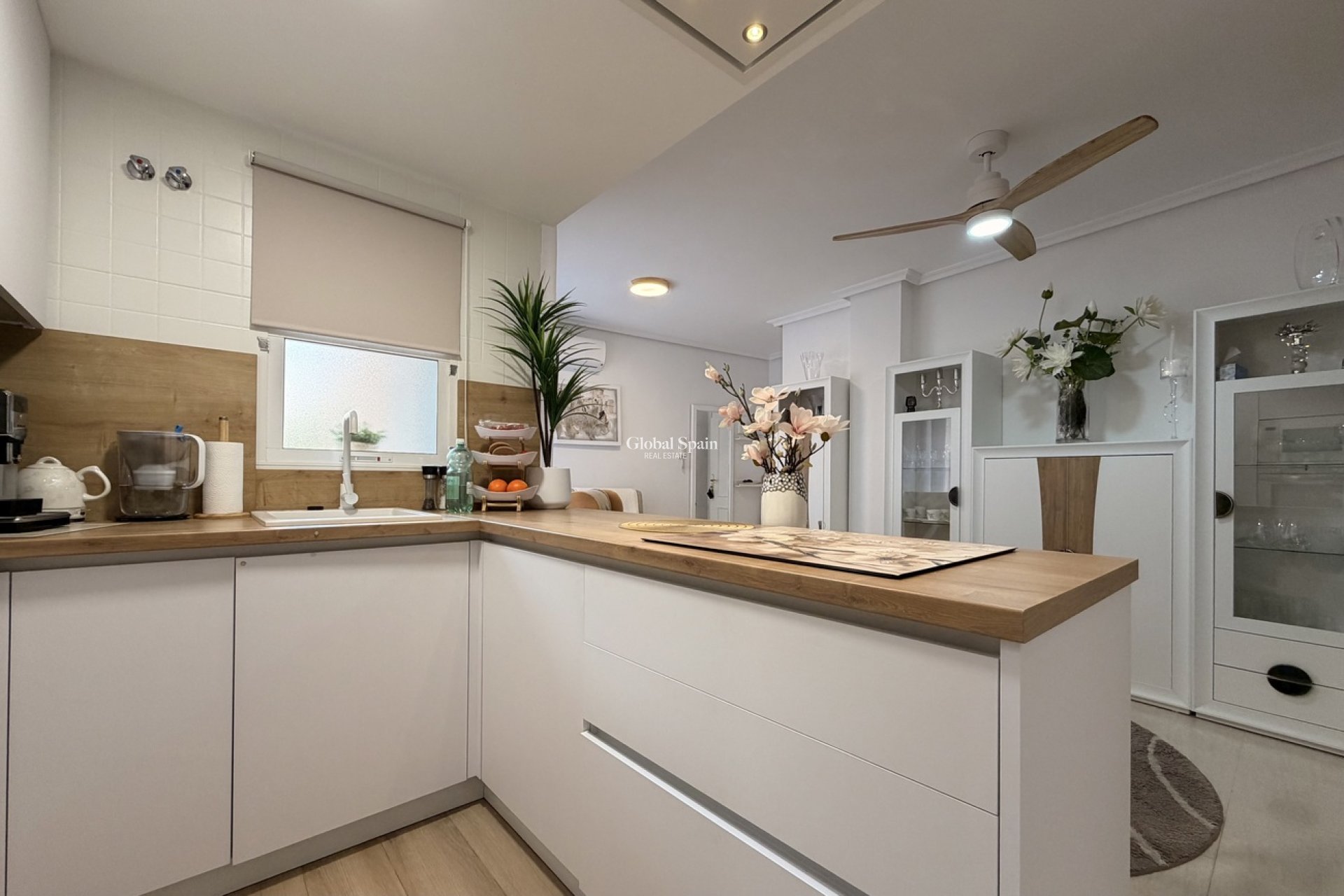 Revente - APPARTEMENT -
TORREVIEJA - Costa Blanca