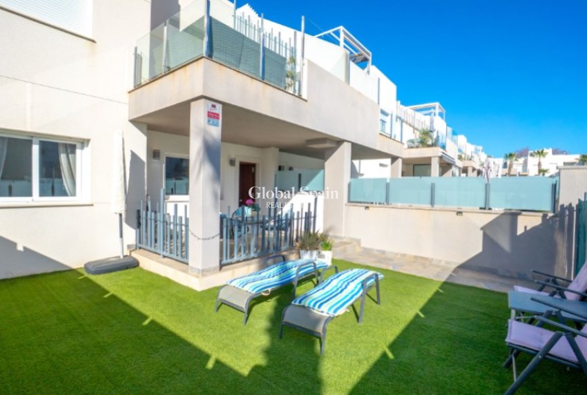 Revente - APPARTEMENT -
TORREVIEJA - Costa Blanca