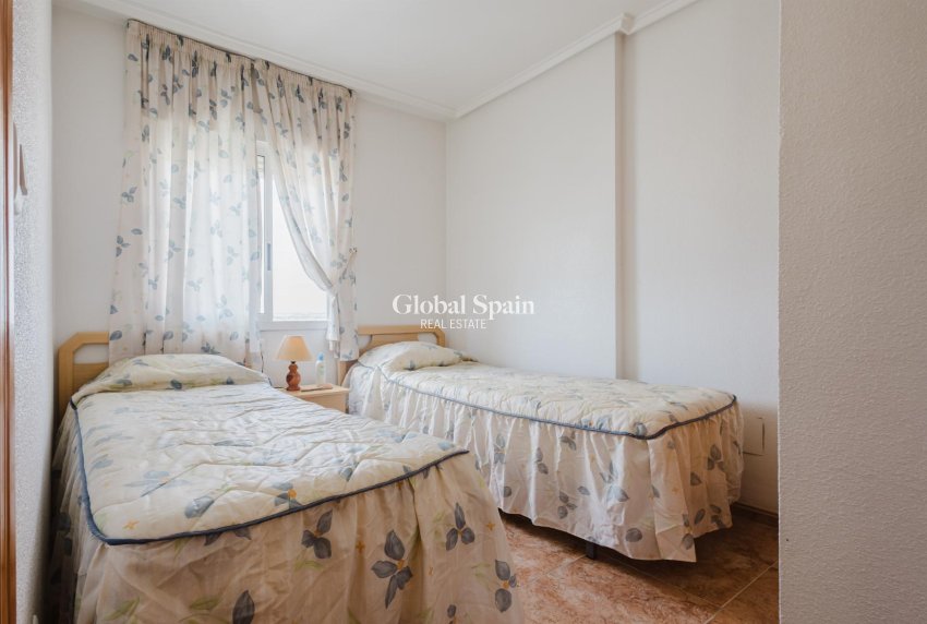 Revente - APPARTEMENT -
TORREVIEJA - Costa Blanca