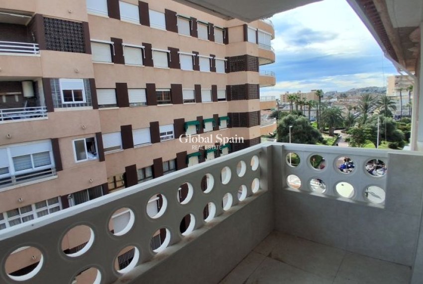 Revente - APPARTEMENT -
TORREVIEJA - Costa Blanca