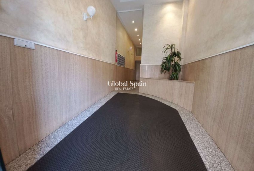 Revente - APPARTEMENT -
TORREVIEJA - Costa Blanca