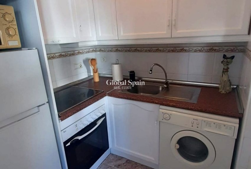 Revente - APPARTEMENT -
TORREVIEJA - Costa Blanca