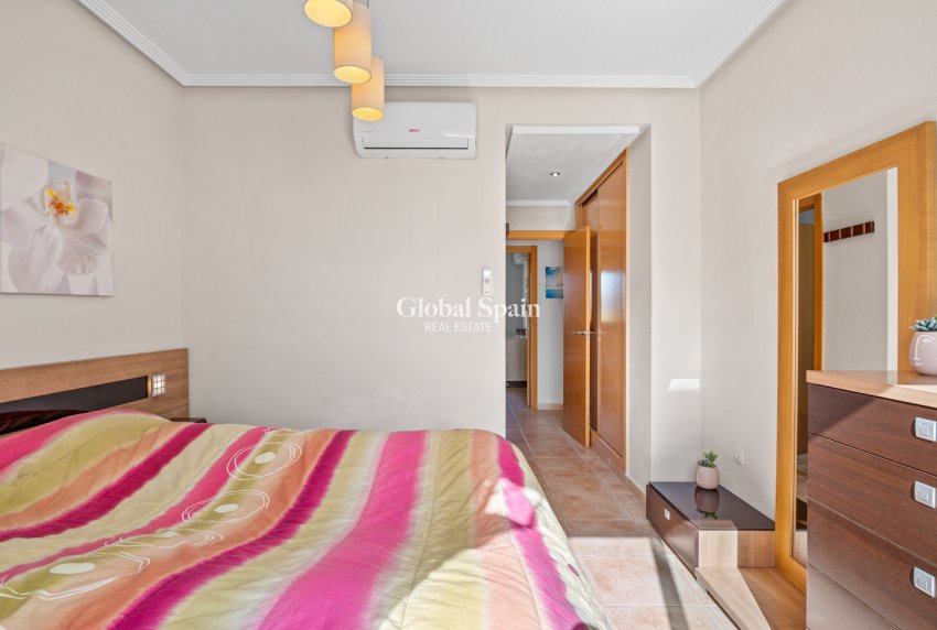 Revente - APPARTEMENT -
TORREVIEJA - Costa Blanca