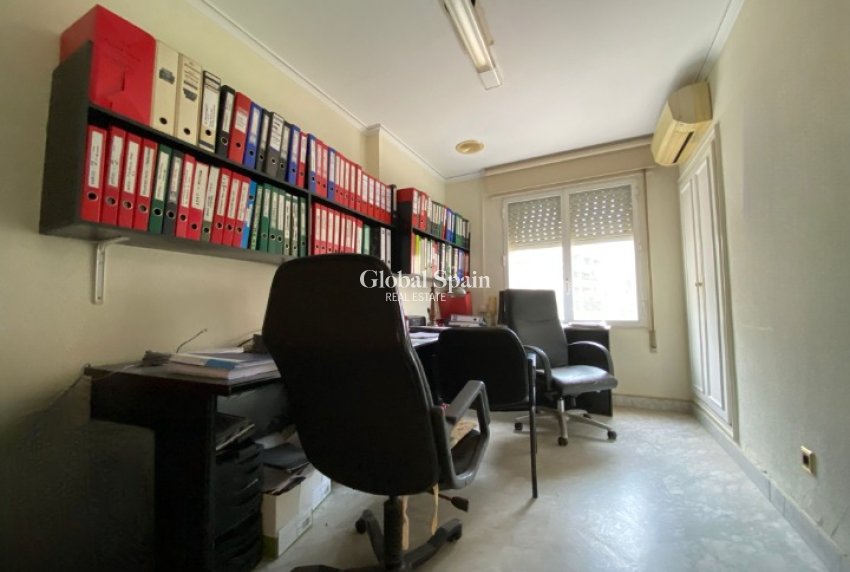 Revente - APPARTEMENT -
TORREVIEJA - Costa Blanca