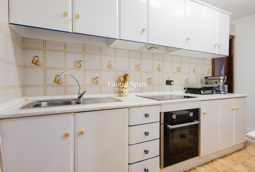 Revente - APPARTEMENT -
TORREVIEJA - Costa Blanca