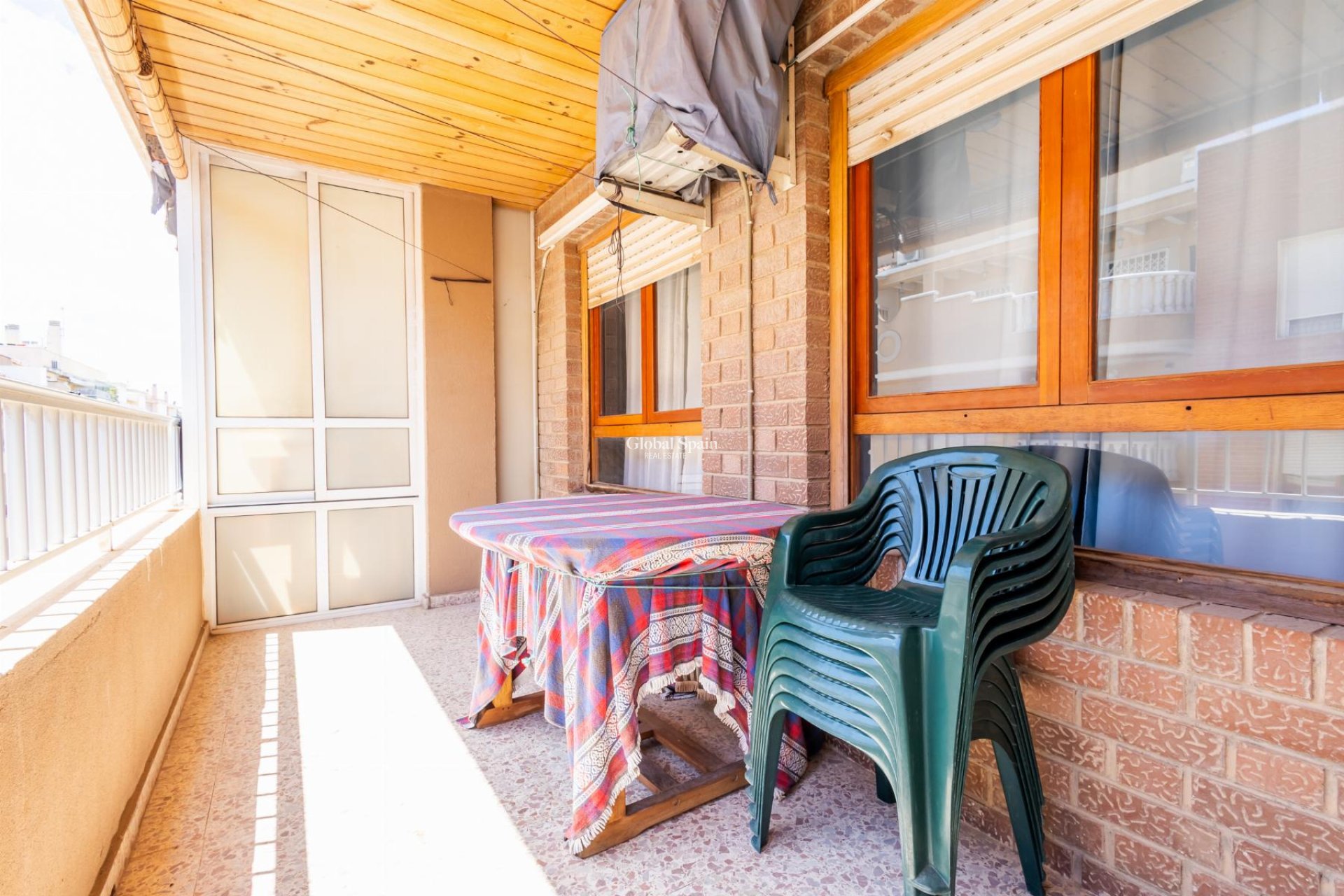 Revente - APPARTEMENT -
TORREVIEJA - Costa Blanca