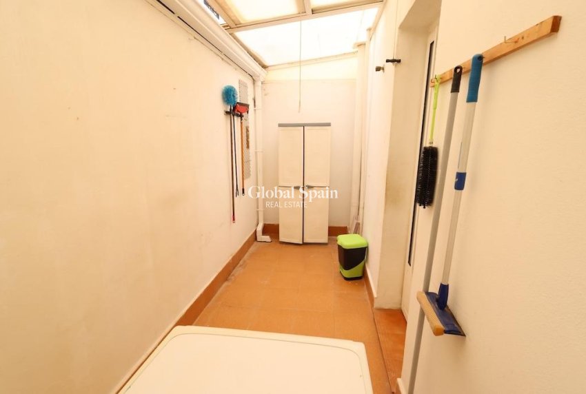 Revente - APPARTEMENT -
TORREVIEJA - Costa Blanca