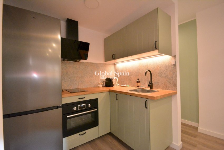 Revente - APPARTEMENT -
TORREVIEJA - Costa Blanca