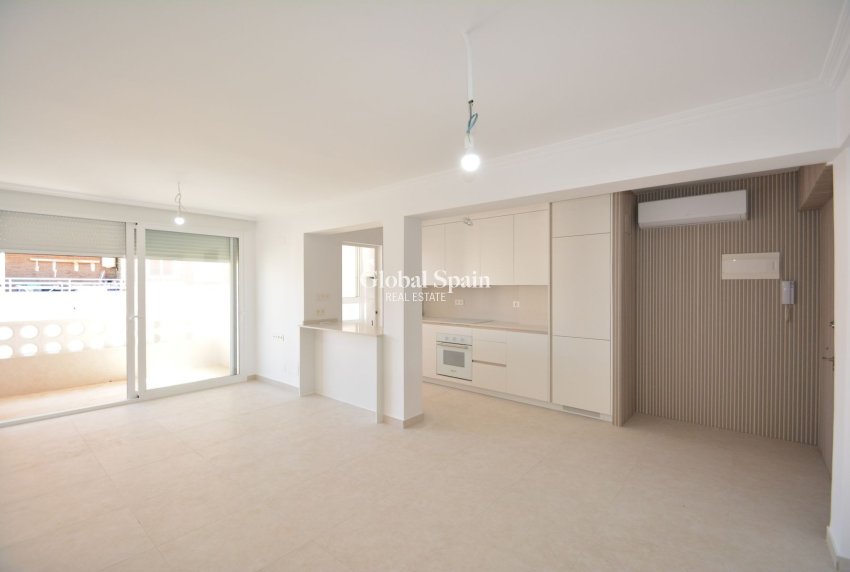 Revente - APPARTEMENT -
TORREVIEJA - Costa Blanca