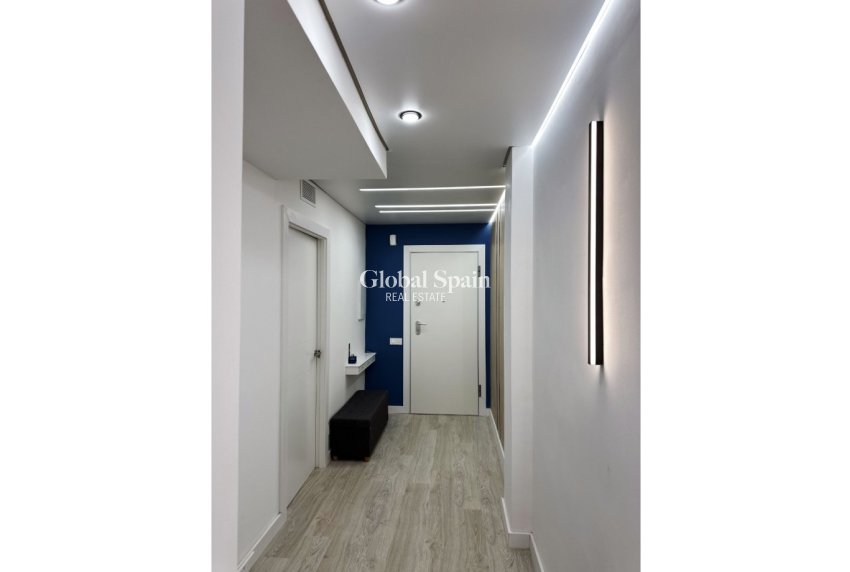 Revente - APPARTEMENT -
TORREVIEJA - Costa Blanca