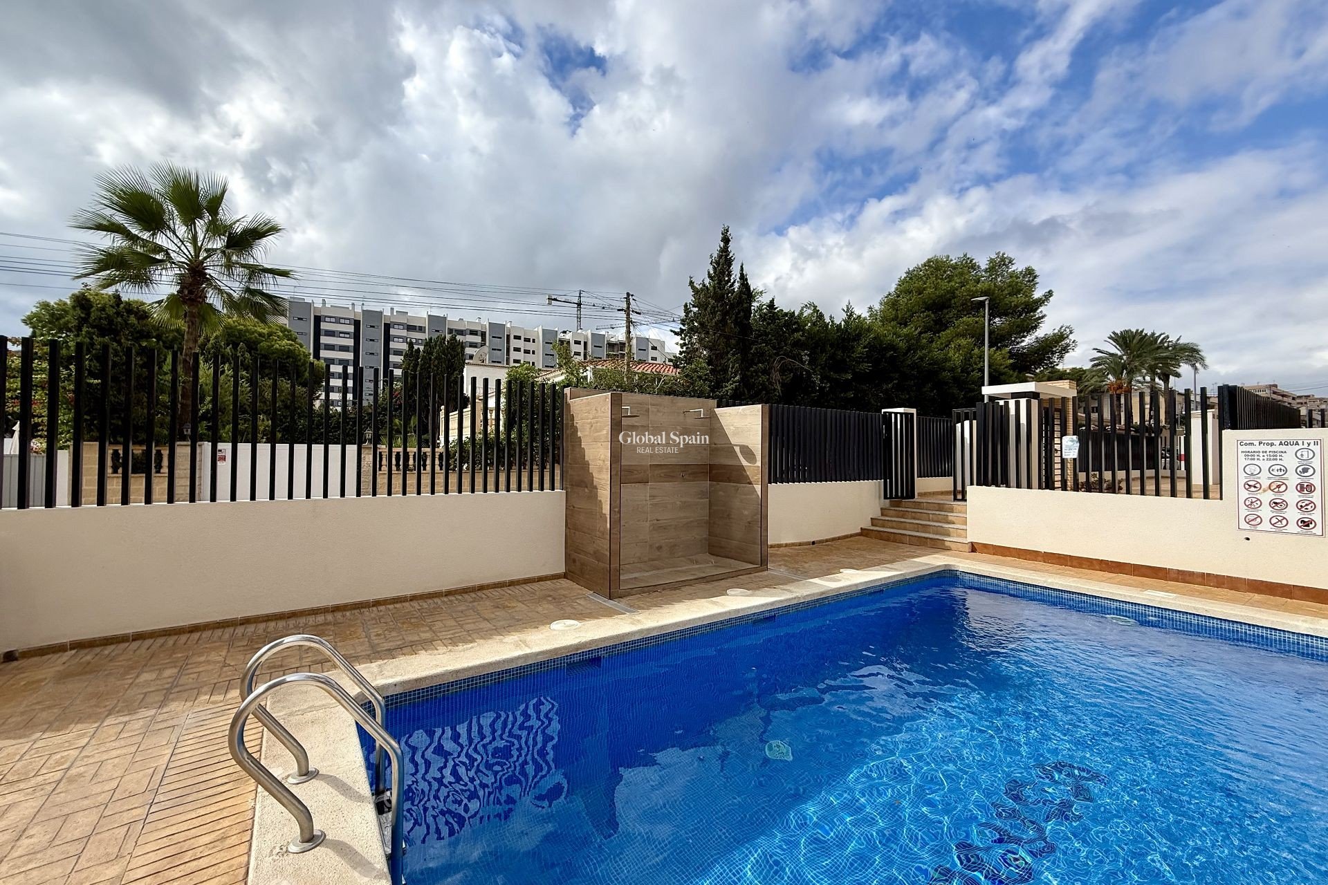 Revente - APPARTEMENT -
TORREVIEJA - Costa Blanca