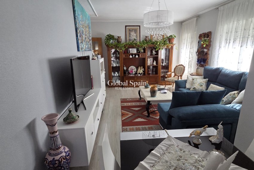 Revente - APPARTEMENT -
TORREVIEJA - Costa Blanca