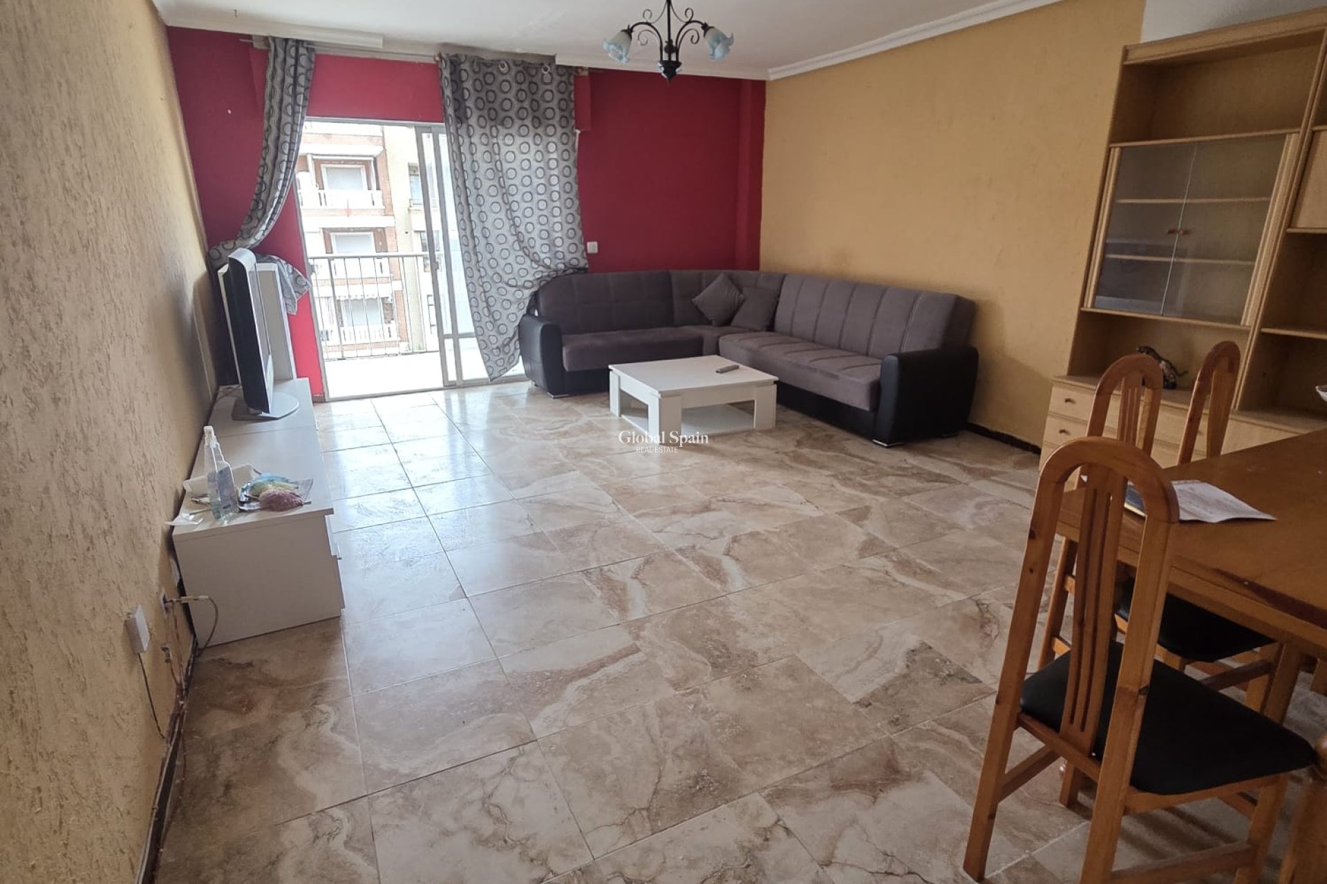 Revente - APPARTEMENT -
TORREVIEJA - Costa Blanca