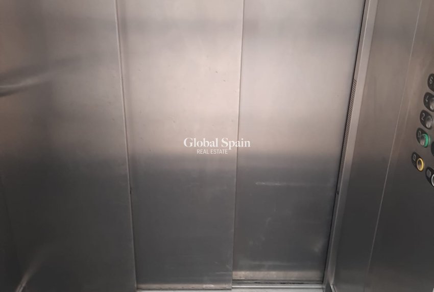 Revente - APPARTEMENT -
TORREVIEJA - Costa Blanca