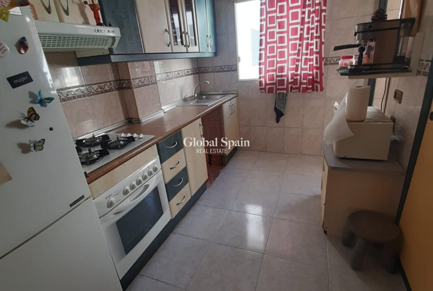 Revente - APPARTEMENT -
TORREVIEJA - Costa Blanca