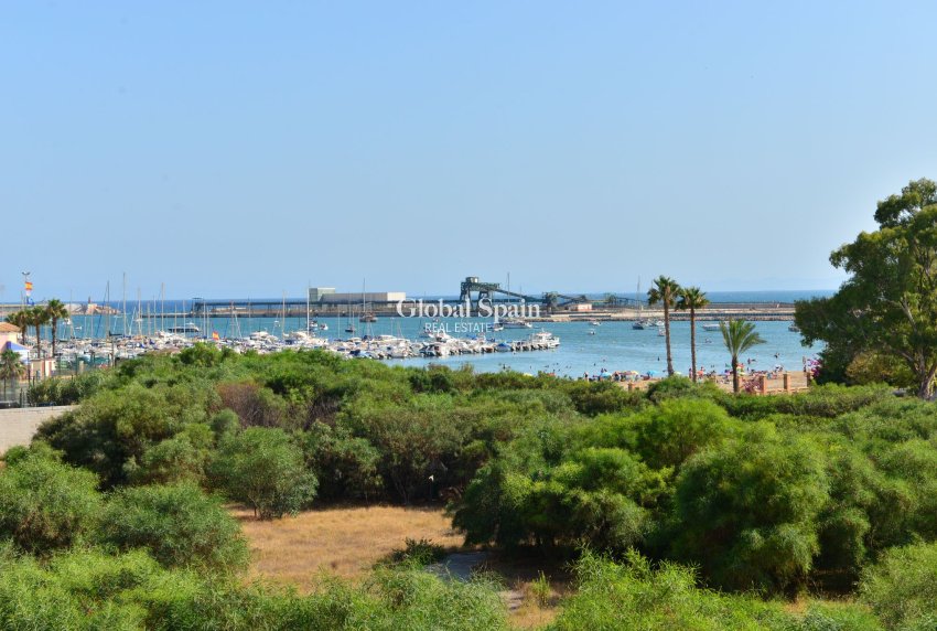 Revente - APPARTEMENT -
TORREVIEJA - Costa Blanca